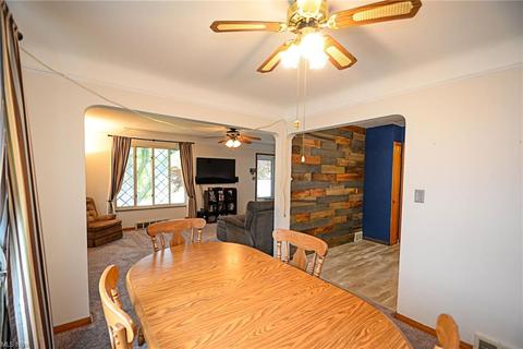 1651 E 276th St, Euclid, OH 44132 photo 9