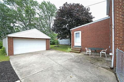 1651 E 276th St, Euclid, OH 44132 photo 29