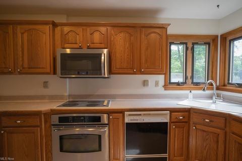 154 Berkley Rd, Elyria, OH 44035 photo 11