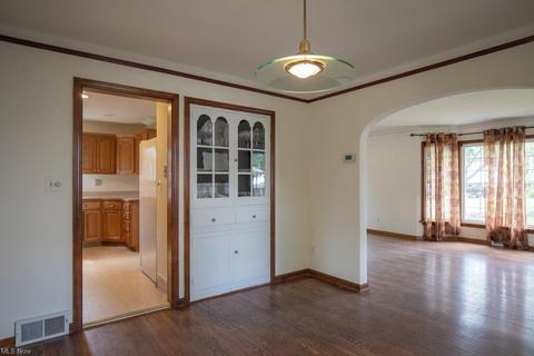 154 Berkley Rd, Elyria, OH 44035 photo 5