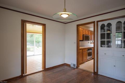 154 Berkley Rd, Elyria, OH 44035 photo 6