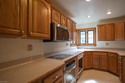 154 Berkley Rd, Elyria, OH 44035 photo 10