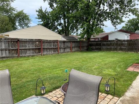 960 Wilder Ave, Elyria, OH 44035 photo 4