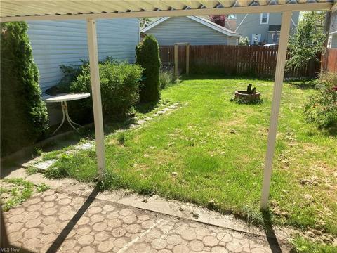142 Roosevelt Ave, Elyria, OH 44035 photo 6