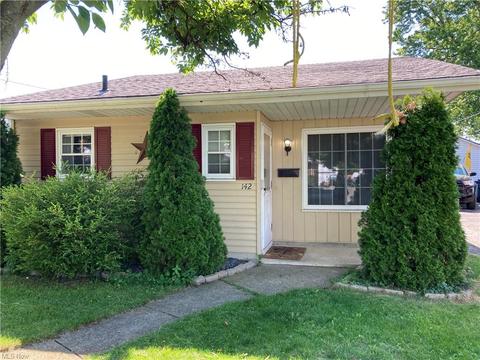 142 Roosevelt Ave, Elyria, OH 44035 photo 1