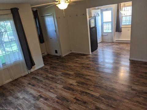 142 Roosevelt Ave, Elyria, OH 44035 photo 2