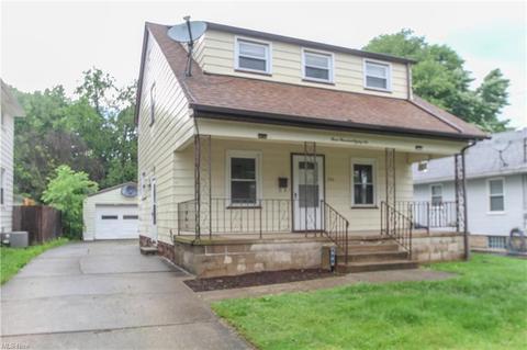 386 Creed St, Struthers, OH 44471 photo 2