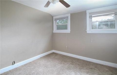 386 Creed St, Struthers, OH 44471 photo 9
