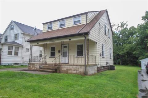 386 Creed St, Struthers, OH 44471 photo 3