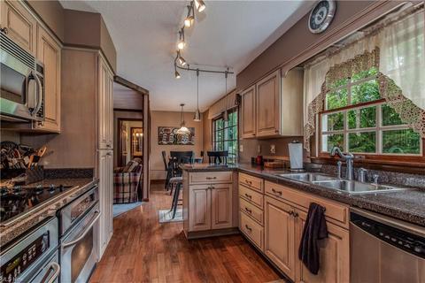 2735 Gingertree Dr, Ashtabula, OH 44004 photo 4