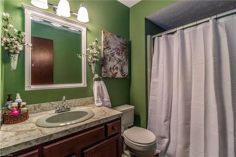 2735 Gingertree Dr, Ashtabula, OH 44004 photo 22