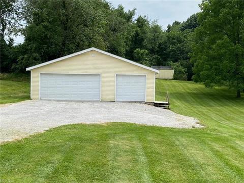 1410 Baum St SE, Canton, OH 44707 photo 2