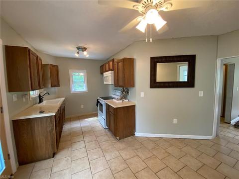 1410 Baum St SE, Canton, OH 44707 photo 8