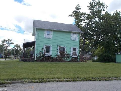 732 W 58th St, Ashtabula, OH 44004 photo 4
