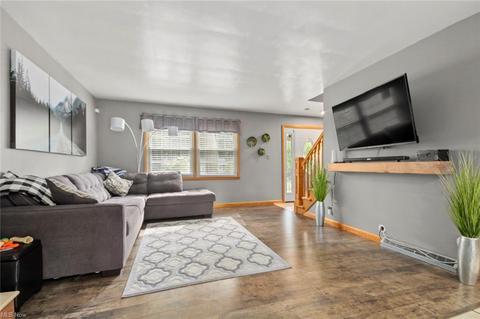 8012 Paulin Dr, Youngstown, OH 44514 photo 9