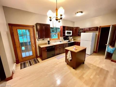 7865 Stocking Rd, Madison, OH 44057 photo 3