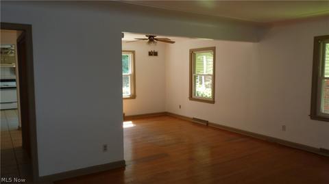 3449 Risher Rd, Youngstown, OH 44511 photo 12