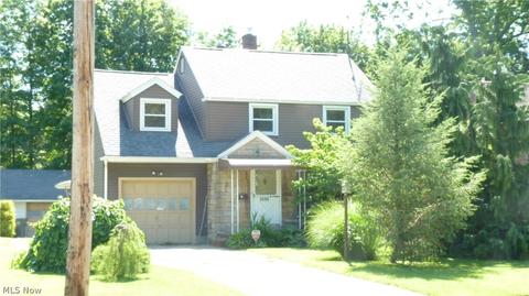 3449 Risher Rd, Youngstown, OH 44511 photo 2