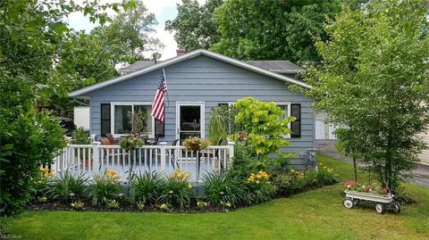 1215 Bryce Ave, Aurora, OH 44202 photo 2