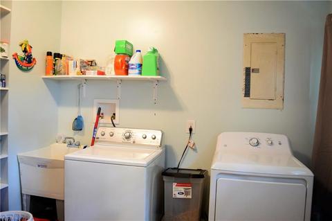 9084 Store Dr, Windham, OH 44288 photo 16