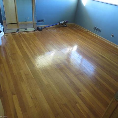 488 Cherry Ln, Seven Hills, OH 44131 photo 8