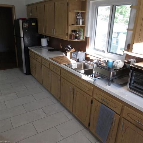 488 Cherry Ln, Seven Hills, OH 44131 photo 6