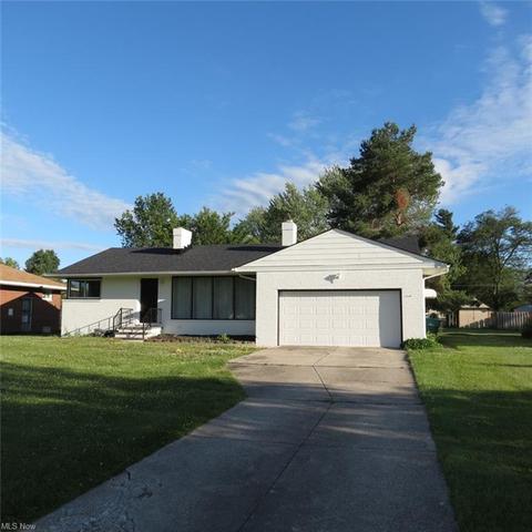 488 Cherry Ln, Seven Hills, OH 44131 photo 1