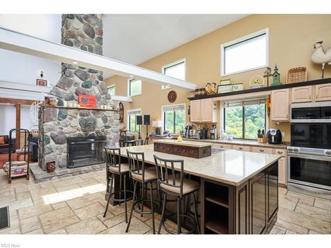 2743 W Bath Rd, Akron, OH 44333 photo 4