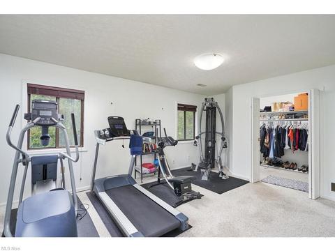 2743 W Bath Rd, Akron, OH 44333 photo 13