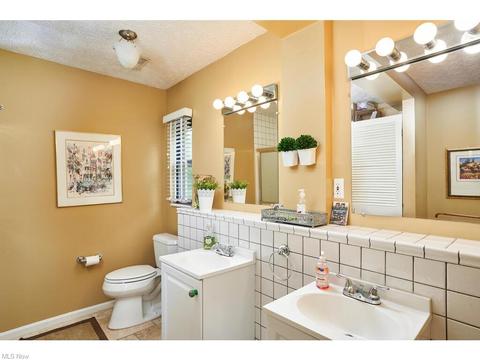 2743 W Bath Rd, Akron, OH 44333 photo 20