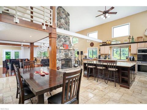 2743 W Bath Rd, Akron, OH 44333 photo 5