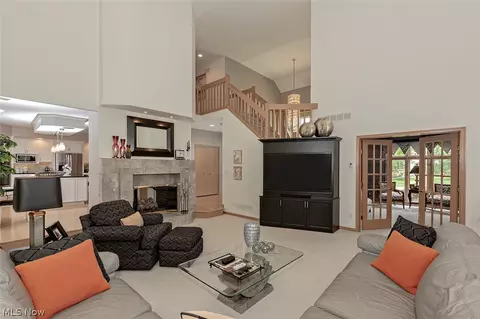 7355 Hillside Ln, Solon, OH 44139 photo 11