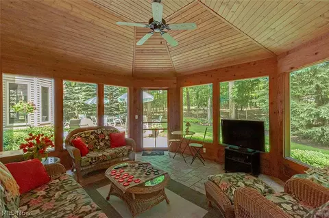7355 Hillside Ln, Solon, OH 44139 photo 32