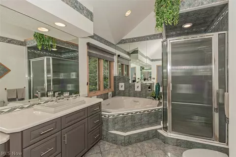 7355 Hillside Ln, Solon, OH 44139 photo 22