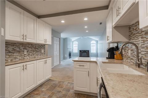 3656 Barrington Pl NW, Canton, OH 44708 photo 13