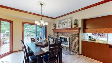7489 Rollingbrook Trl, Solon, OH 44139 photo 9