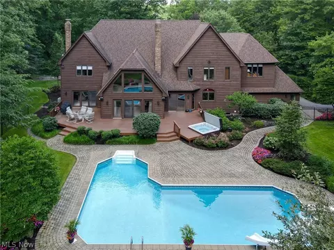 7489 Rollingbrook Trl, Solon, OH 44139 photo 34