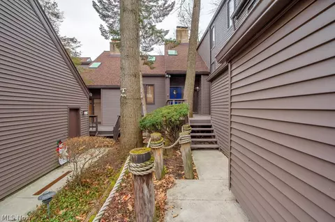 3548 Moonlight Bay Dr NW, Canton, OH 44708 photo 33