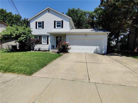 619 Kipling St, Akron, OH 44311 photo 1