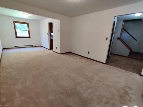 619 Kipling St, Akron, OH 44311 photo 6