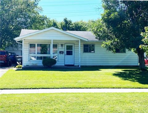 459 Holly Dr, Berea, OH 44017 photo 1
