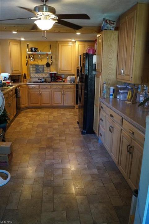 459 Holly Dr, Berea, OH 44017 photo 5