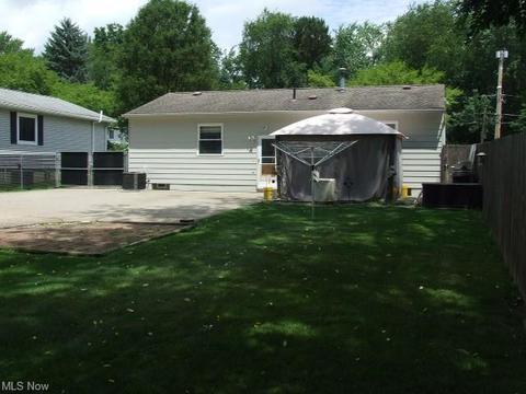 882 Jean Ave, Akron, OH 44310 photo 22