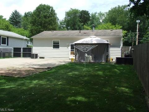 882 Jean Ave, Akron, OH 44310 photo 27