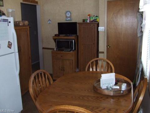 882 Jean Ave, Akron, OH 44310 photo 9