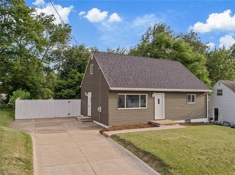 720 Belden Ave, Akron, OH 44310 photo 1