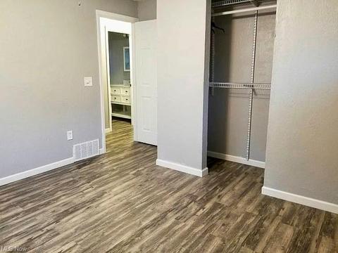49 High St, Elyria, OH 44035 photo 16