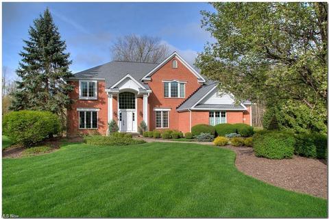 7380 Hillside Ln, Solon, OH 44139 photo 1