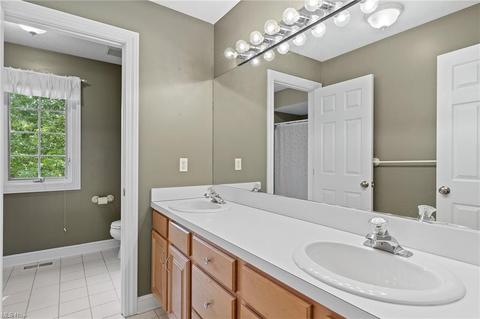 7380 Hillside Ln, Solon, OH 44139 photo 25