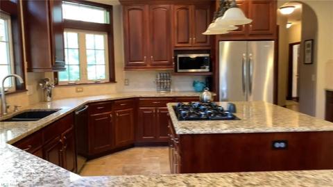 5809 Spring Ridge Dr, Wadsworth, OH 44281 photo 10